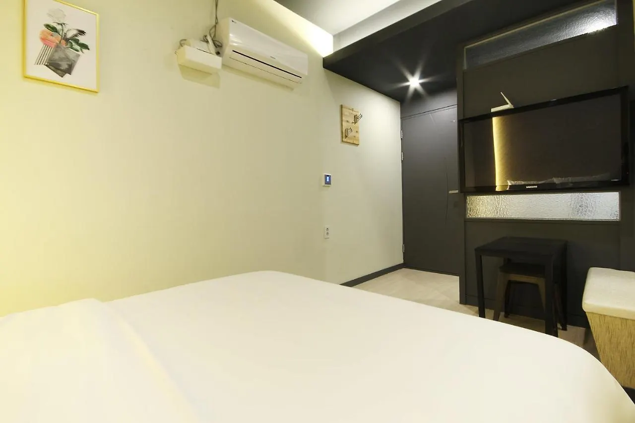 The Sweet Hotel Busan